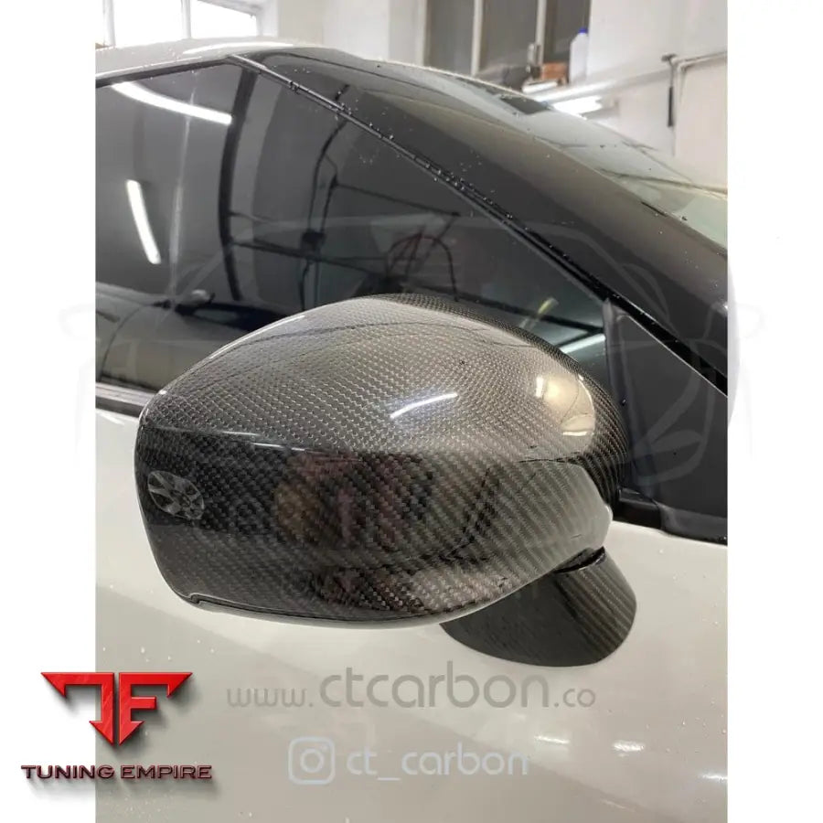 Nissan R35 carbon wing