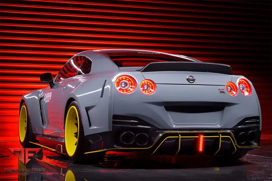 NISSAN GTR R35 CBA & DBA & EBA BKSSII STYLE REAR BUMPER WITH DIFFUSER & LED LIGHT BSD