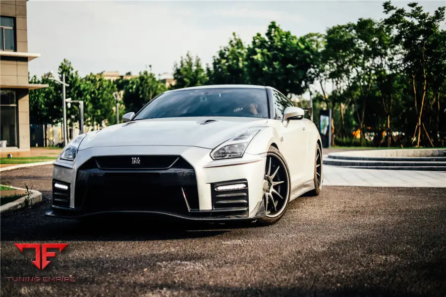 NISSAN GTR R35 CBA DBA VER17 NSM STYLE PARTIAL CARBON FIBER FRONT BUMPER BSD