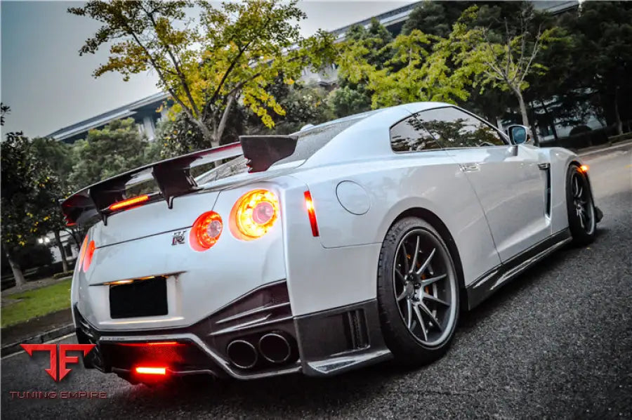 NISSAN GTR R35 DBA & EBA NSM STYLE CARBON FIBER REAR DIFFUSER WITH CANARDS & BREAK LIGHT BSD