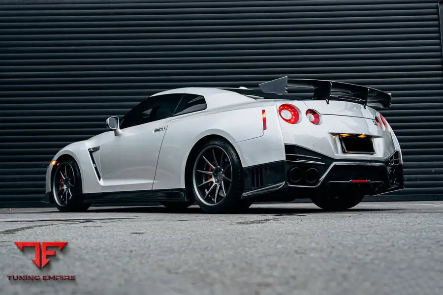 NISSAN GTR R35 DBA & EBA NSM STYLE CARBON FIBER REAR DIFFUSER WITH CANARDS & BREAK LIGHT BSD