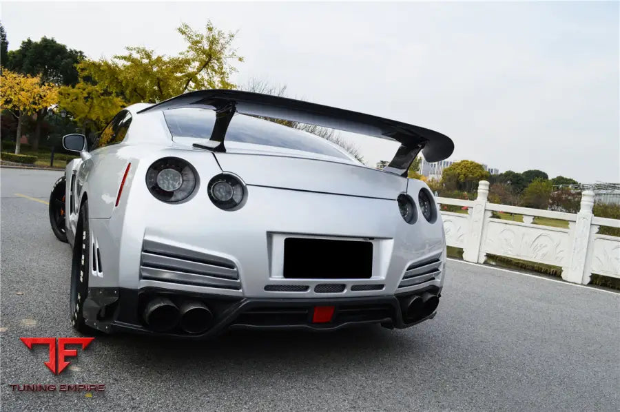 NISSAN GTR R35 DBA VA STYLE REAR DIFFUSER WITH LED LIGHT BSD