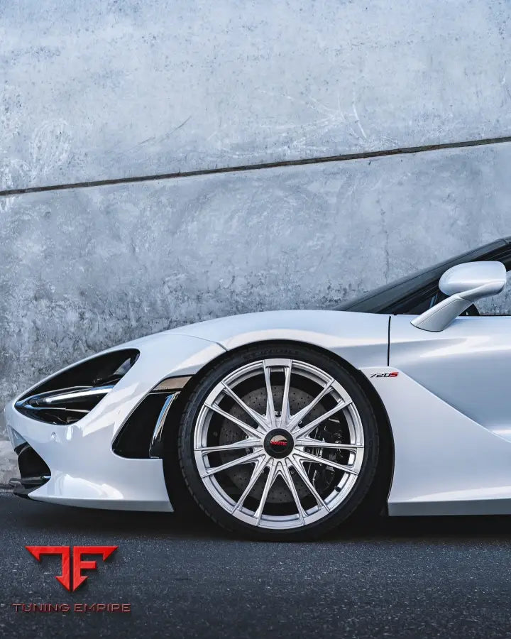 NOVITEC MCLAREN 720S COUPE / SPIDER