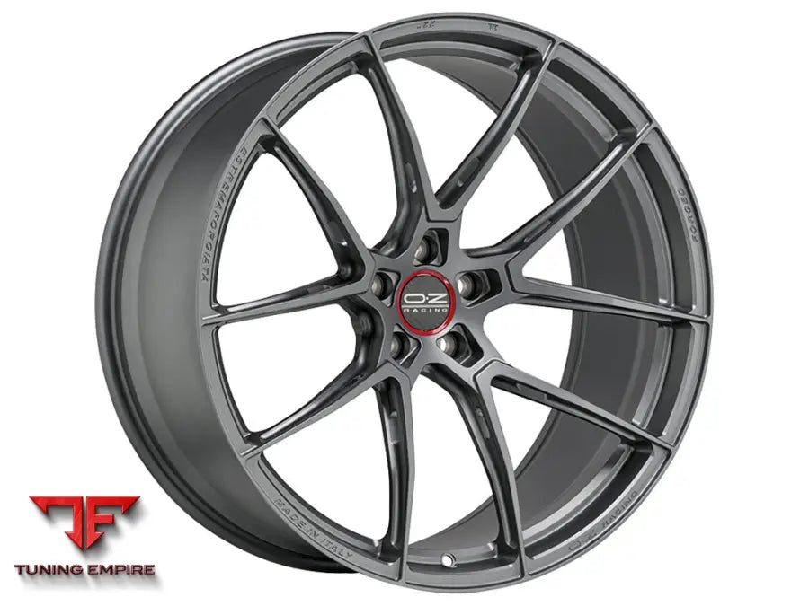OZ Racing Estrema Forgiata wheel
