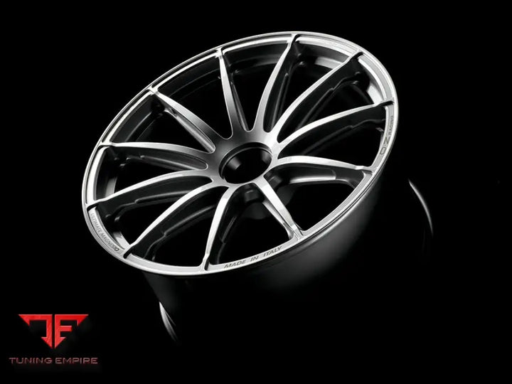 OZ Racing Ultimate Magnesio wheel