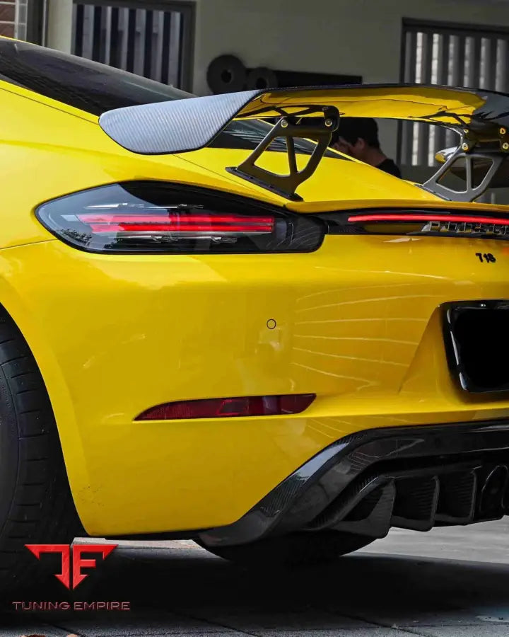 PORSCHE 718 CARBON FIBER PARTS