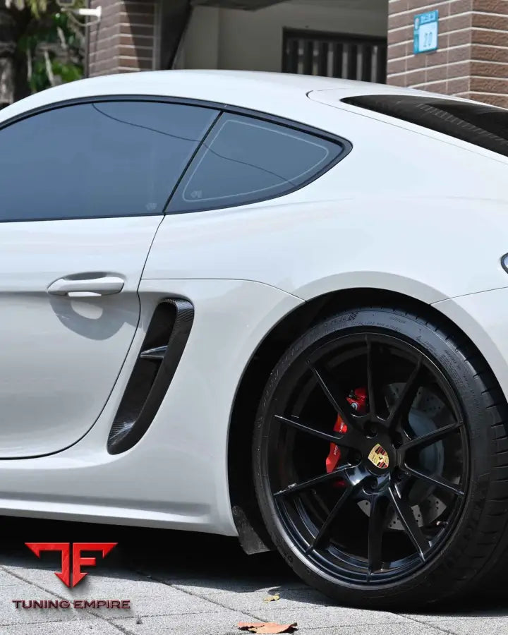 PORSCHE 718 CARBON FIBER PARTS