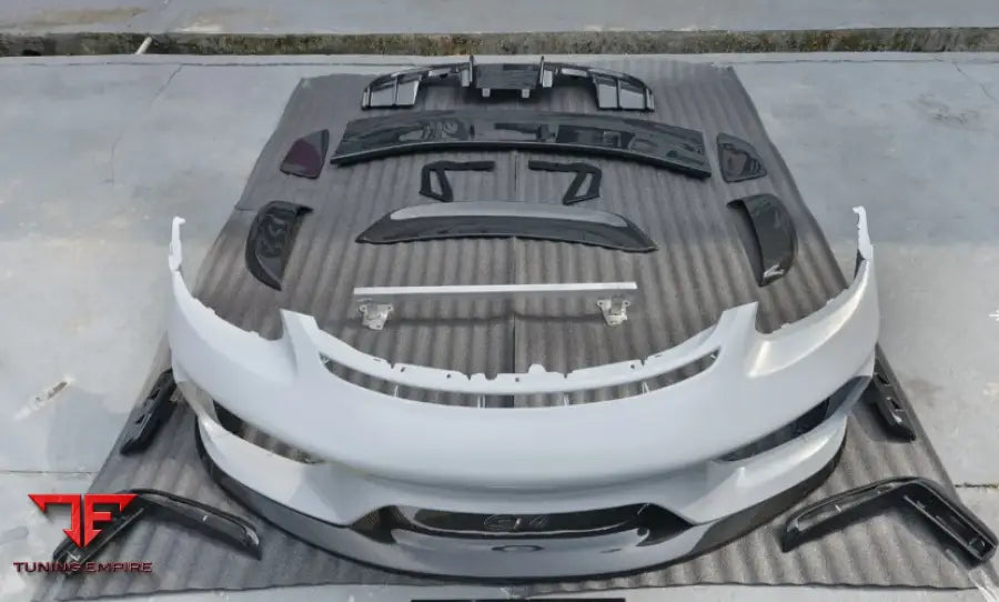 PORSCHE 718 CAYMAN CARBON BODY KITS
