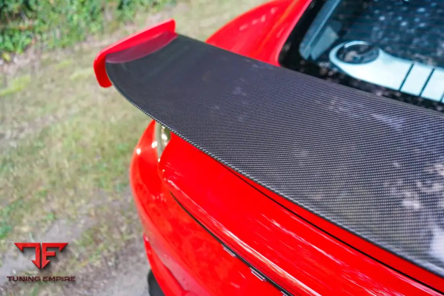 Porsche 718 GT4 carbon wing endplate fitted