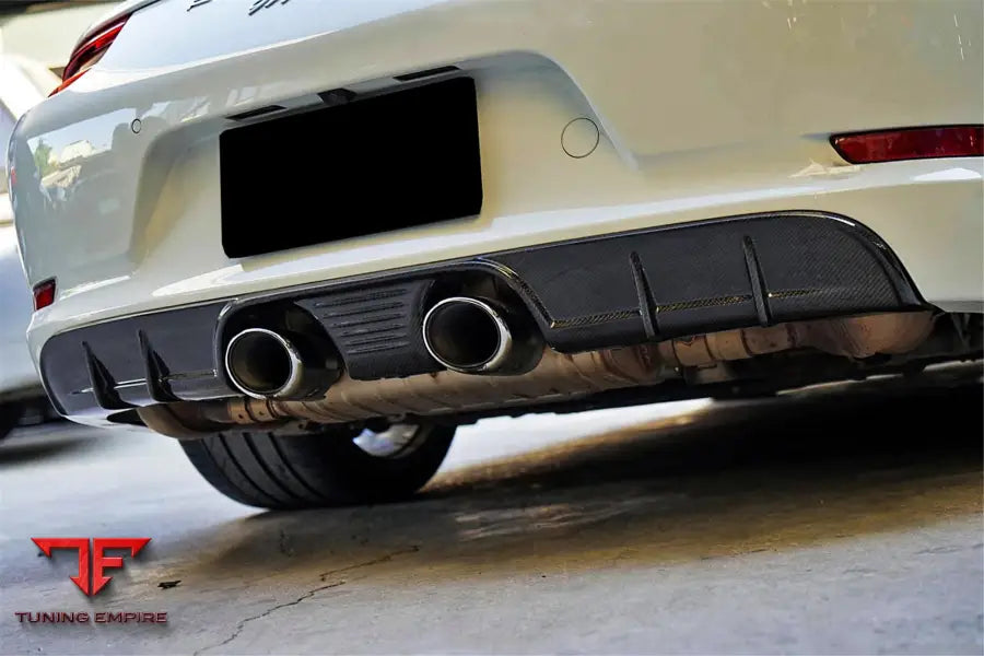 PORSCHE 911 / 991.2 CARRERATARGAS4SGTS STYLE MIDDLE EXHAUST REAR LIP BSD