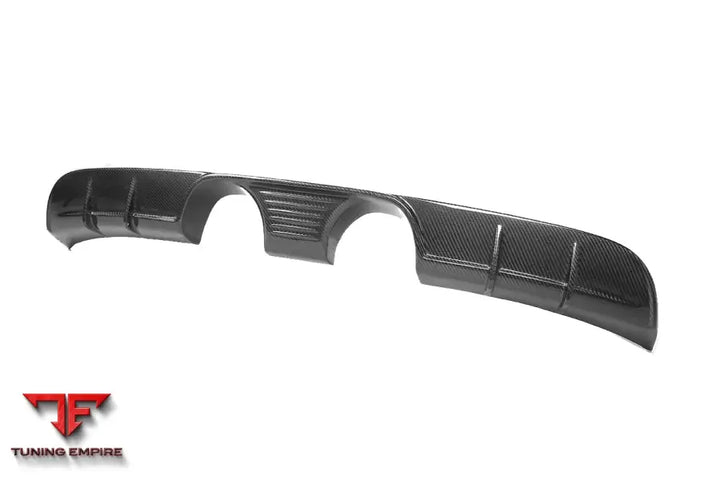 PORSCHE 911 / 991.2 CARRERATARGAS4SGTS STYLE MIDDLE EXHAUST REAR LIP BSD