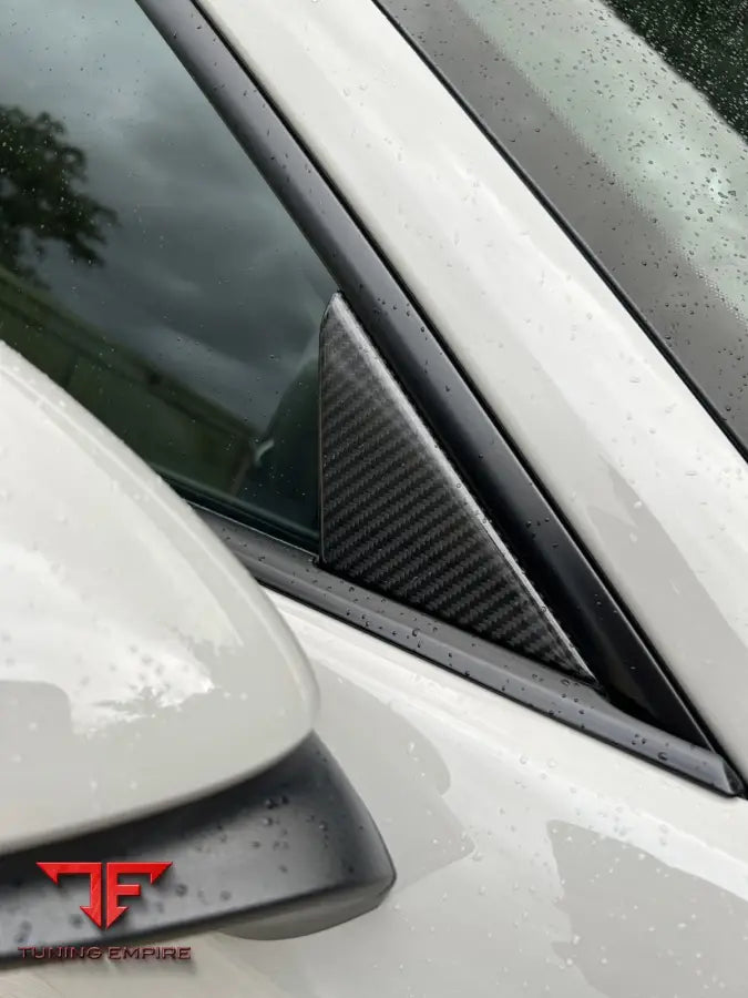 Porsche 911 992.1 carbon flat door triangle