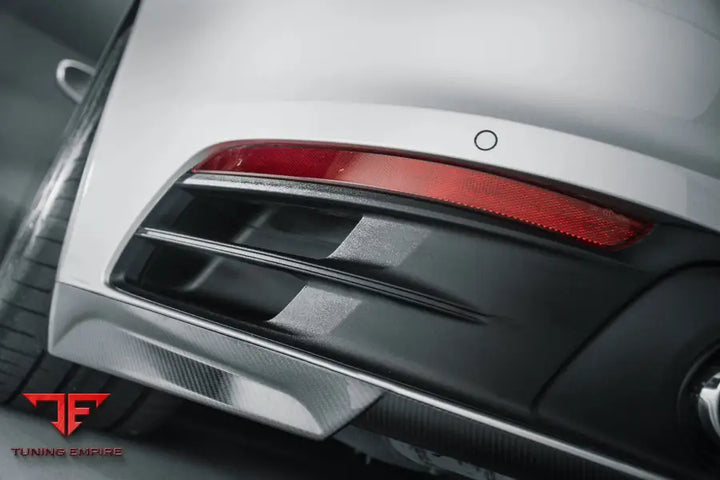 Porsche 911 992.1 carbon rear diffuser