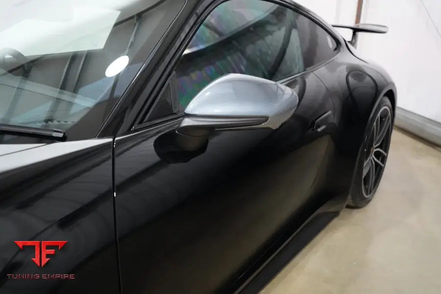 Porsche 911 992.2 carbon door triangle detail
