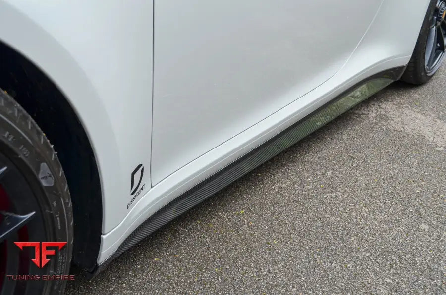 Porsche 911 992.2 carbon side sills