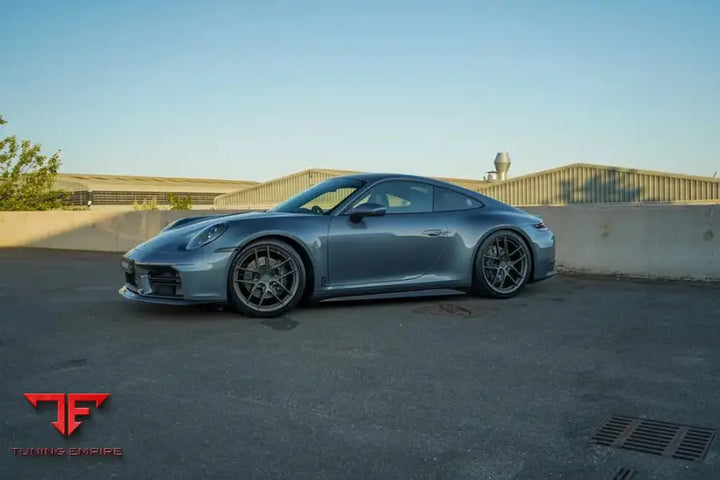 Porsche 911 992.2 Targa carbon pack detail