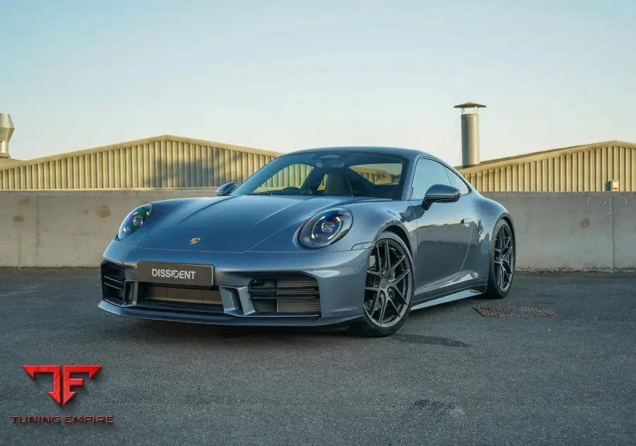 Porsche 911 992.2 Carrera carbon pack Coupe