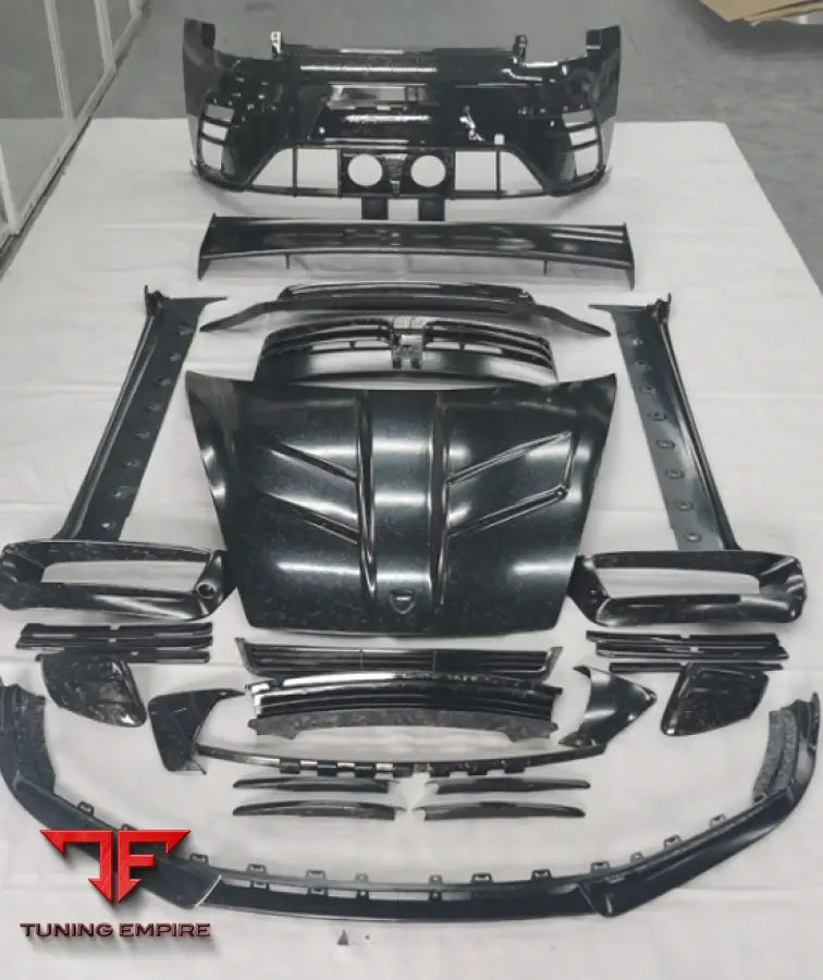 PORSCHE 911 992 2018 + DRY CARBON BODY KIT