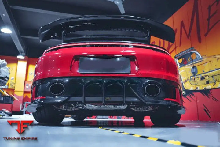 PORSCHE 911 992 2020 + CARBON BODY KIT