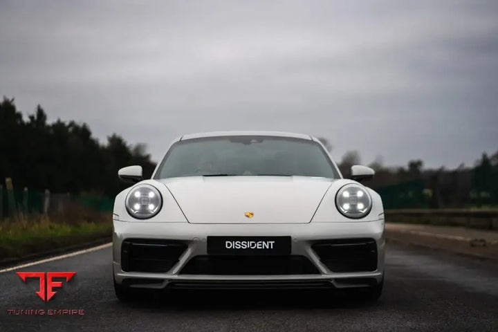Porsche 911 992 carbon front splitter fitted