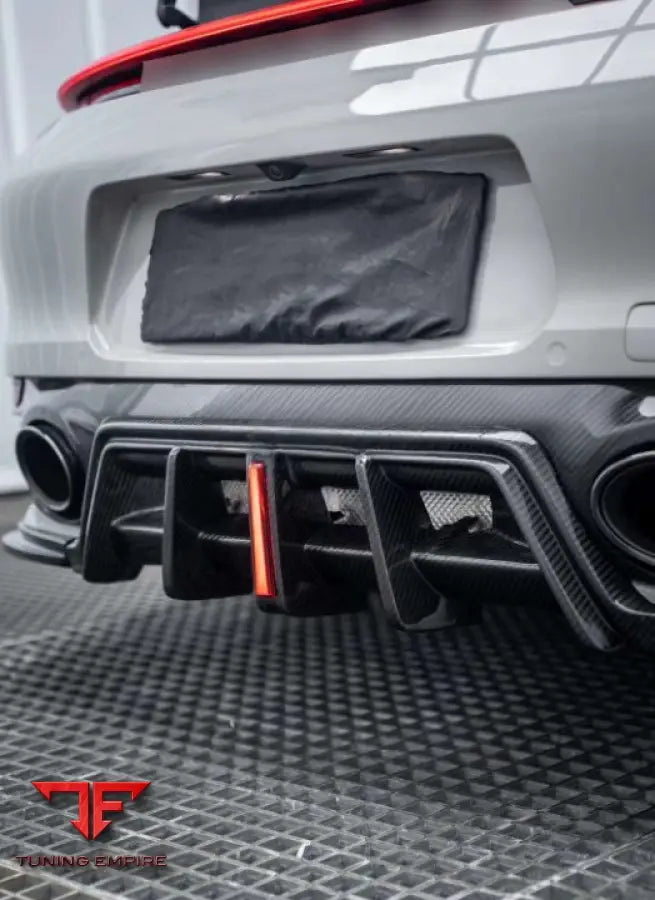 PORSCHE 911 992 CARRERA 4S 2020 + CARBON BODY KIT
