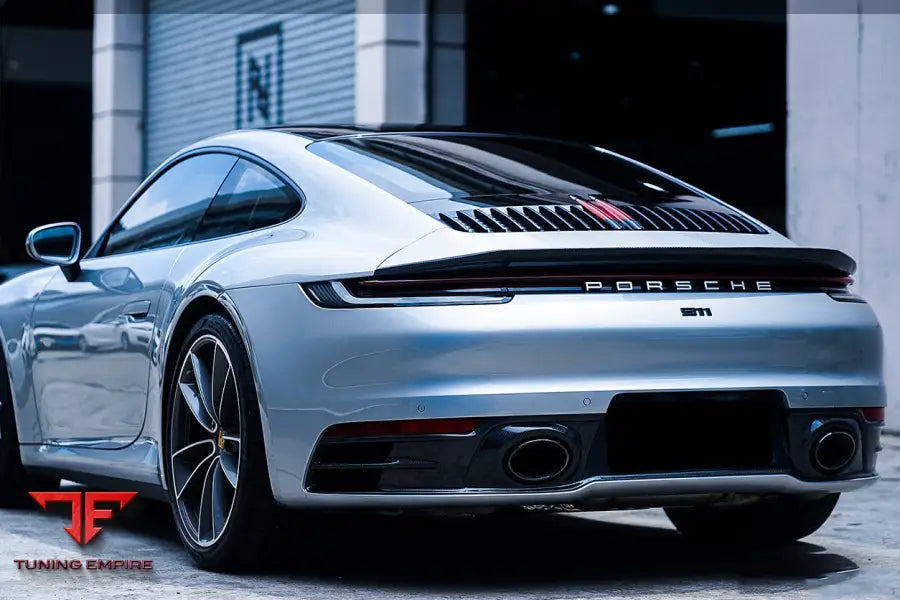 PORSCHE 911 / 992 CARRERA S & 4 & 4S & TARGA & CABRIOLET OE STYLE REAR DIFFUSER BSD