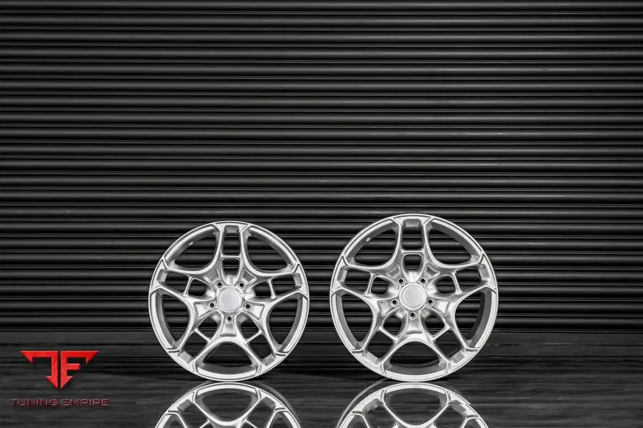 PORSCHE 911/992 KAHN FORGED ALLOY WHEELS