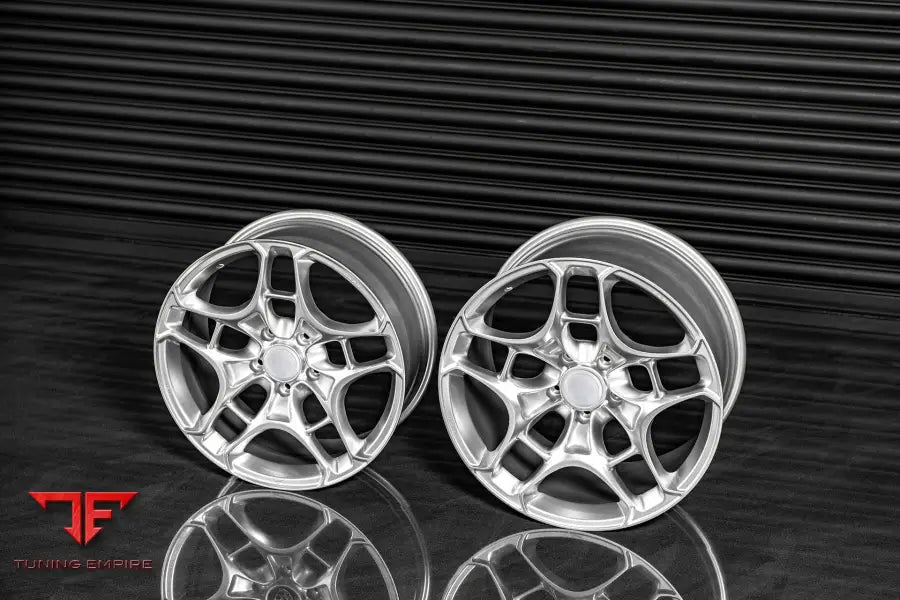 PORSCHE 911/992 KAHN FORGED ALLOY WHEELS