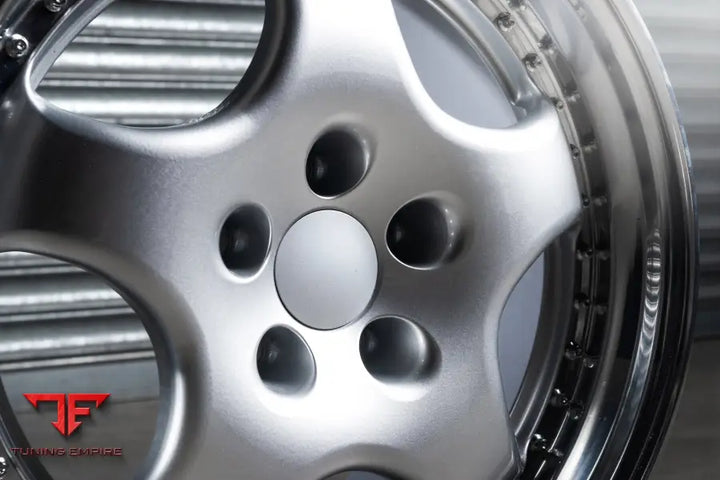 PORSCHE 911/992 KAHN FORGED ALLOY WHEELS