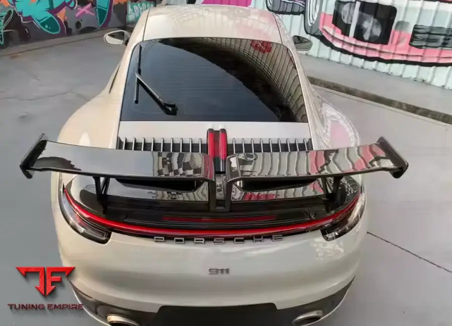 PORSCHE 911 CARBON BODY KIT PARTS