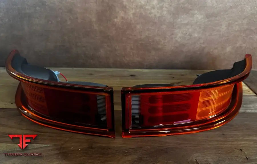 Porsche 911 F and G-Model modern style tail lights, view 3