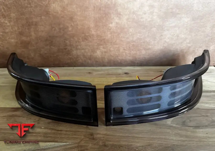 Porsche 911 F and G-Model modern style tail lights, view 4