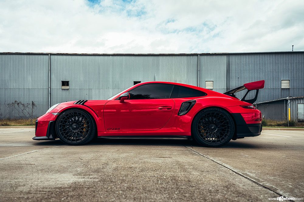 PORSCHE 911 GT2 RS 991 on custom forged wheels