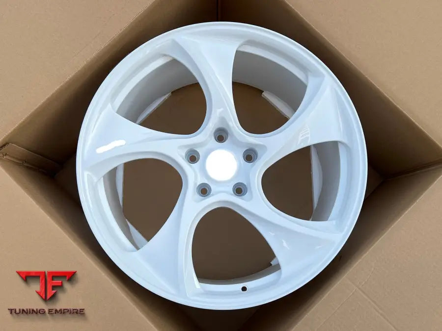 PORSCHE 911 SALLY WHEELS