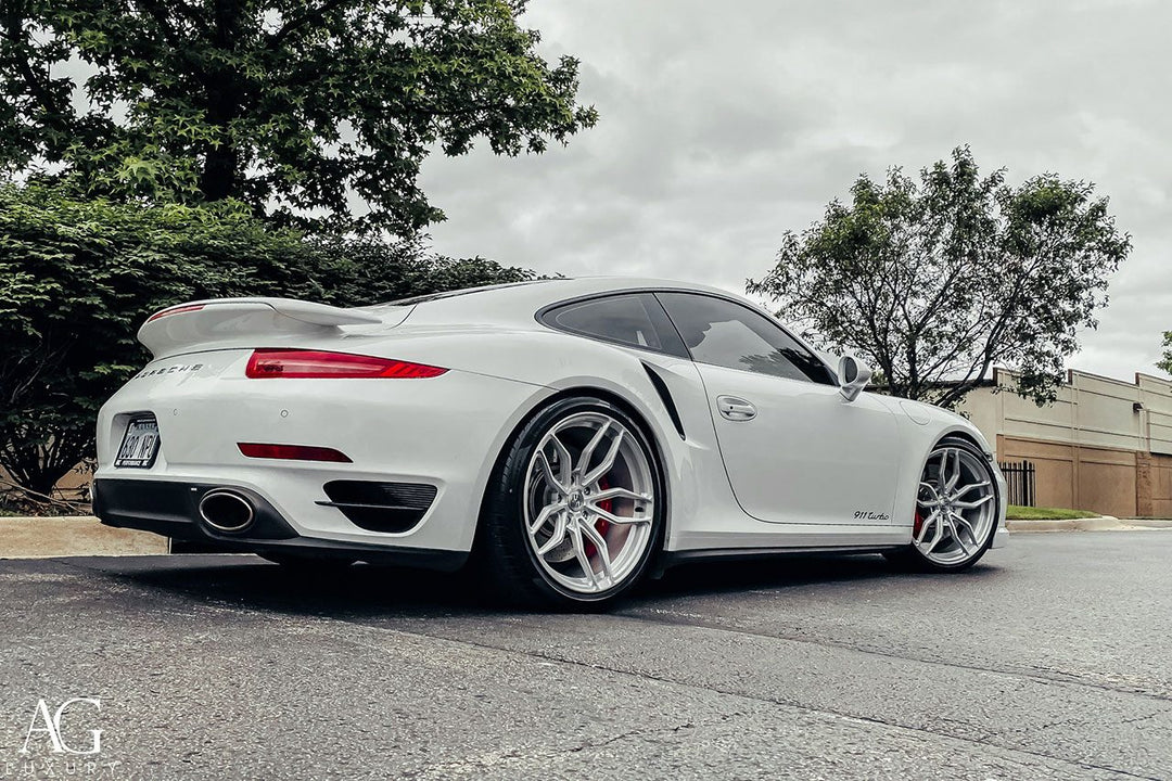 Porsche 911 Turbo 991 Carrera on custom forged wheels