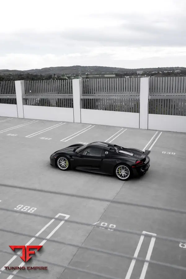 PORSCHE 918 FORGED WHEELS AND EXHAUST SYSTEM