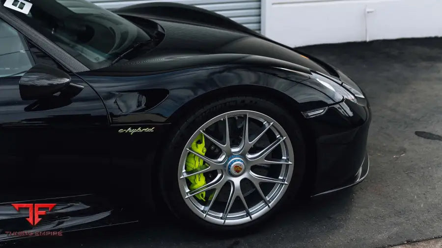 PORSCHE 918 FORGED WHEELS AND EXHAUST SYSTEM