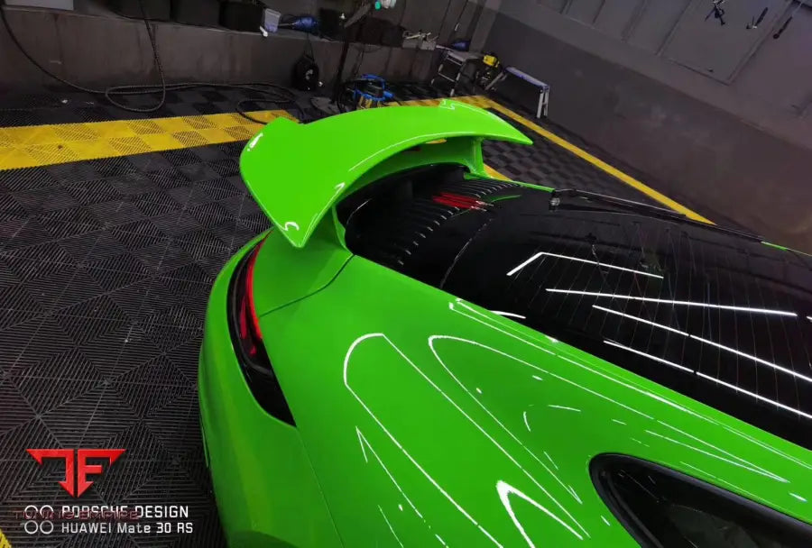 PORSCHE 992 CARBON FIBER PARTS