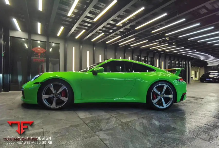 PORSCHE 992 CARBON FIBER PARTS