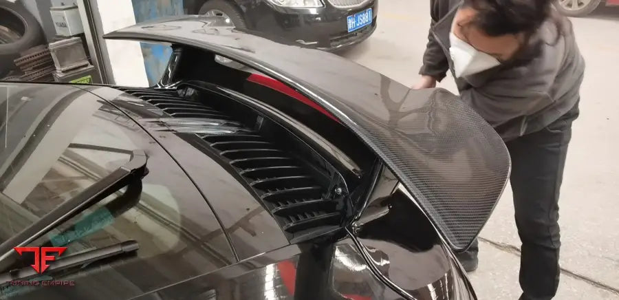 PORSCHE 992 CARBON FIBER PARTS