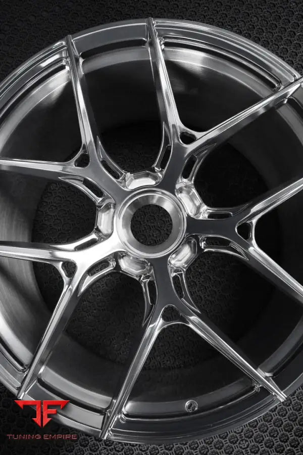 PORSCHE 992 CENTER LOCK GLOSS CLEAR FORGED RAZOR WHEELS