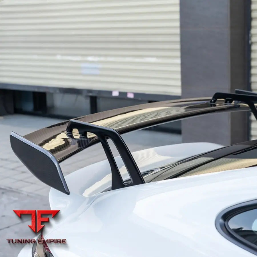 PORSCHE 992 DRY CARBON FIBER BODY KIT PARTS