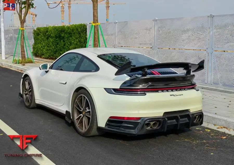 PORSCHE 992 DRY CARBON PARTS