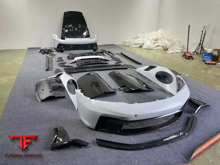 PORSCHE 992 DRY CARBON UPGRADE KIT TO GT3 RS