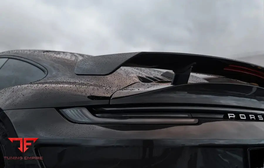 Porsche 992 Turbo S Dry Carbon Body kit