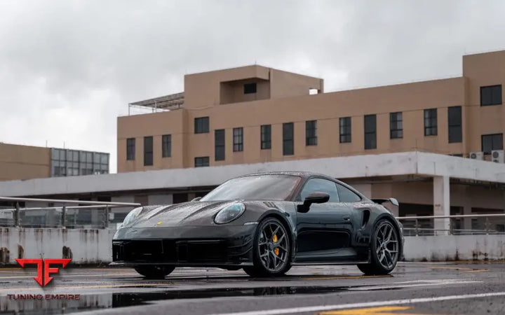 Porsche 992 Turbo S Dry Carbon Body kit