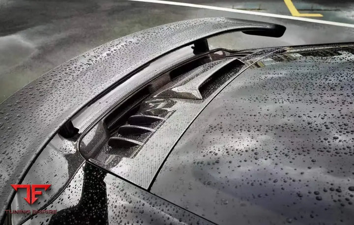 Porsche 992 Turbo S Dry Carbon Body kit
