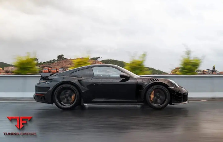 Porsche 992 Turbo S Dry Carbon Body kit