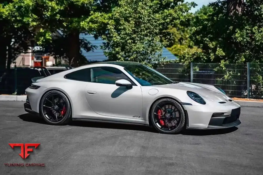 PORSCHE 992 UPGRADE TO GT3 PART CARBON BODY KIT