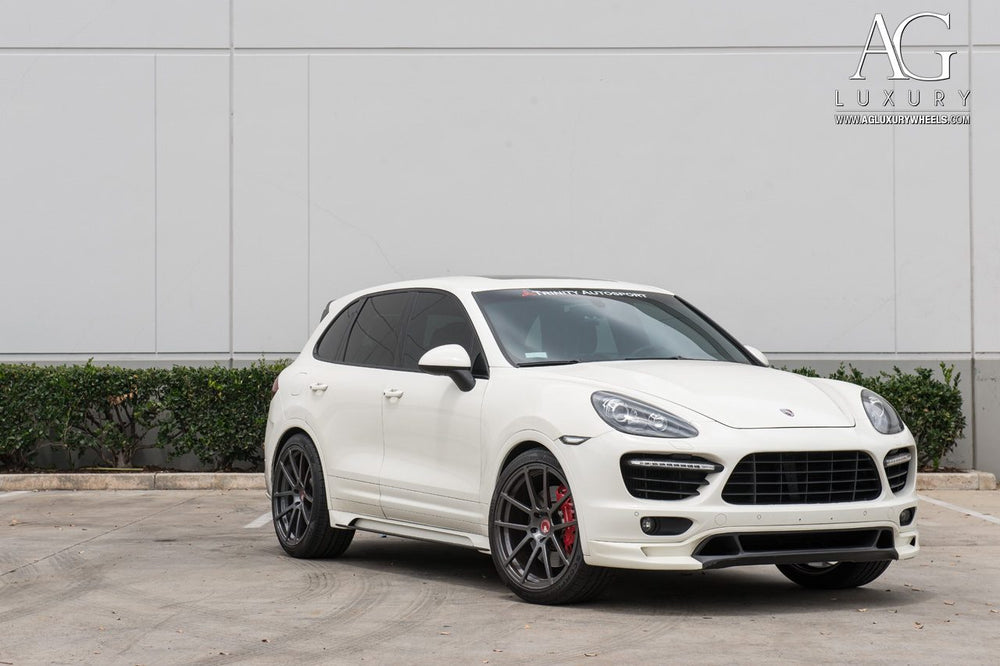 Porsche Cayenne Turbo on custom forged wheels